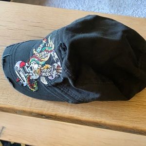 Leader Skull Hat